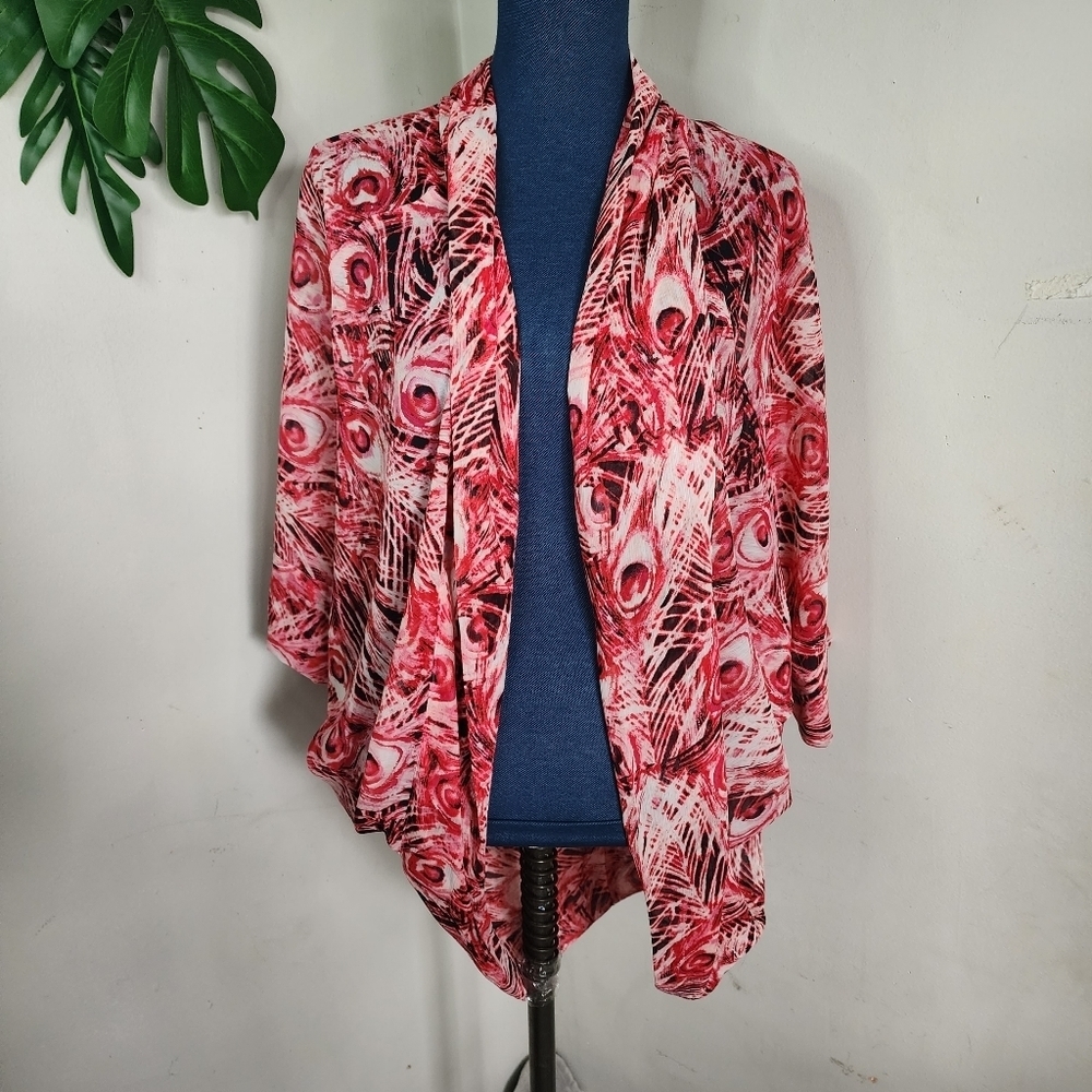Zac & Rachel Fuchsia Pink Raglan Sleeve Open Shrug  with Peacock Feather Design